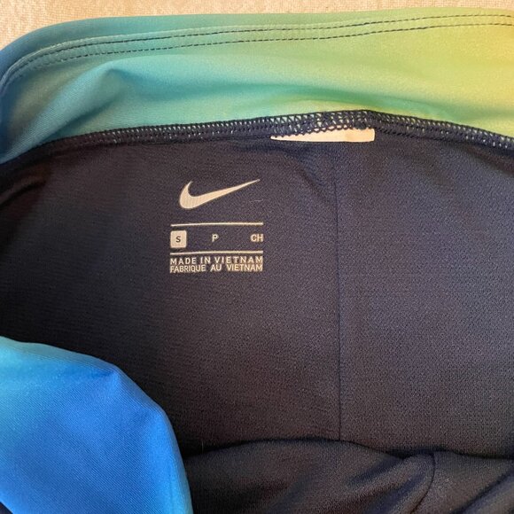 Womens Nike running shorts | Small - Picture 3 of 3